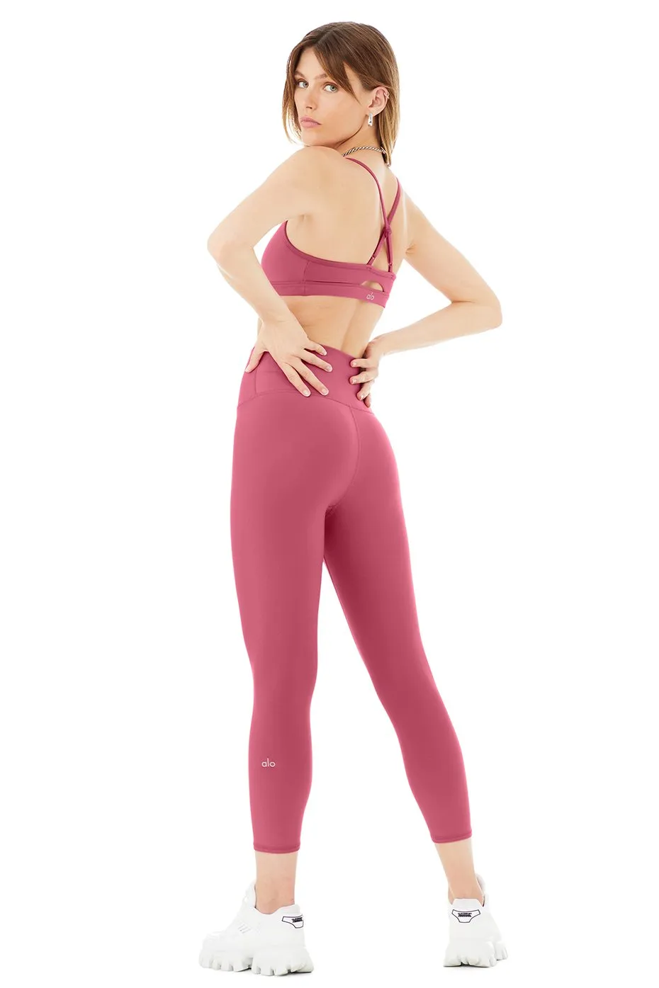 Airlift Intrigue Bra & High-Waist Airlift Capri Set