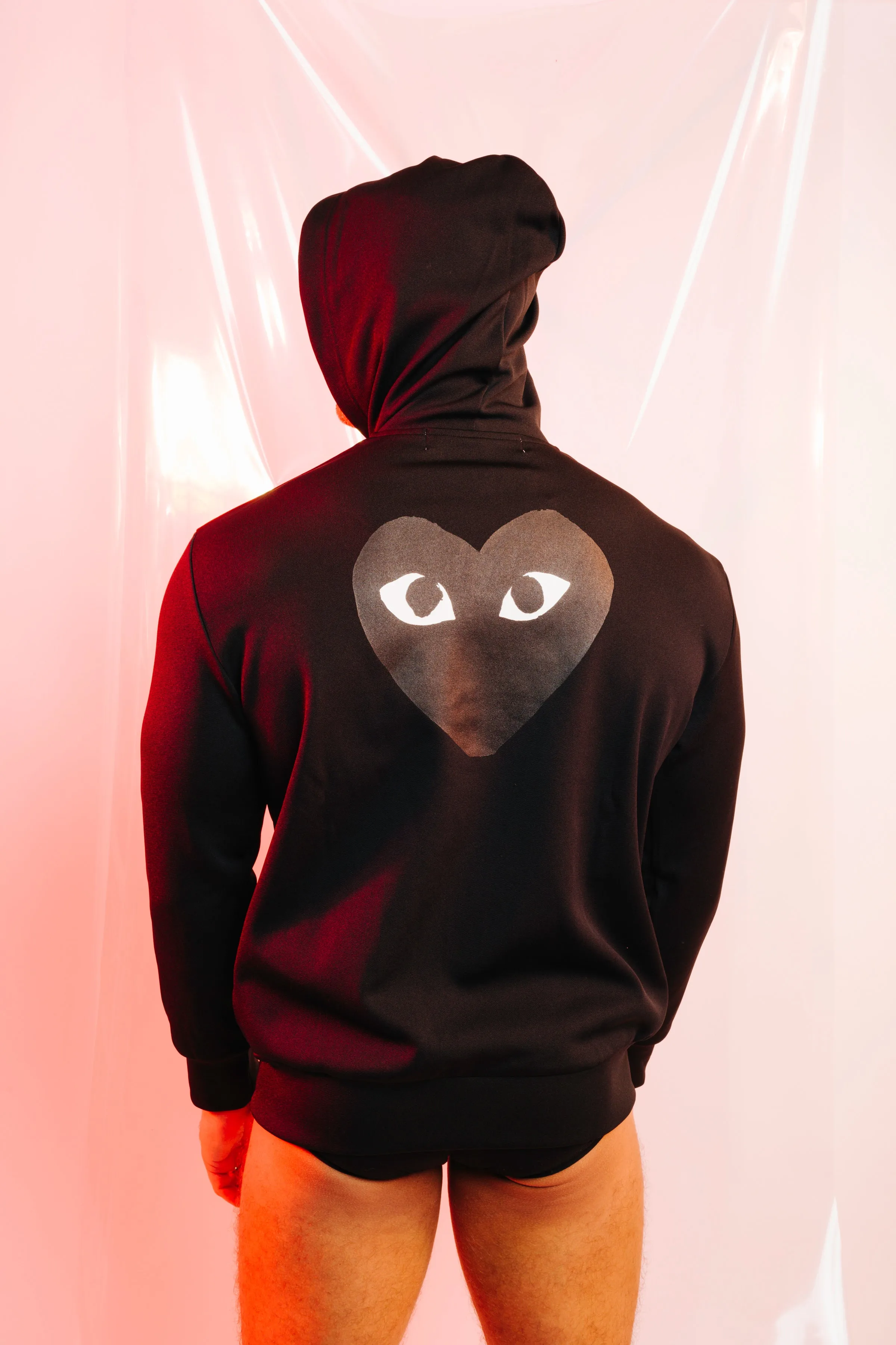 COMME des GARÇONS PLAY BLACK ZIP-UP HOODIE