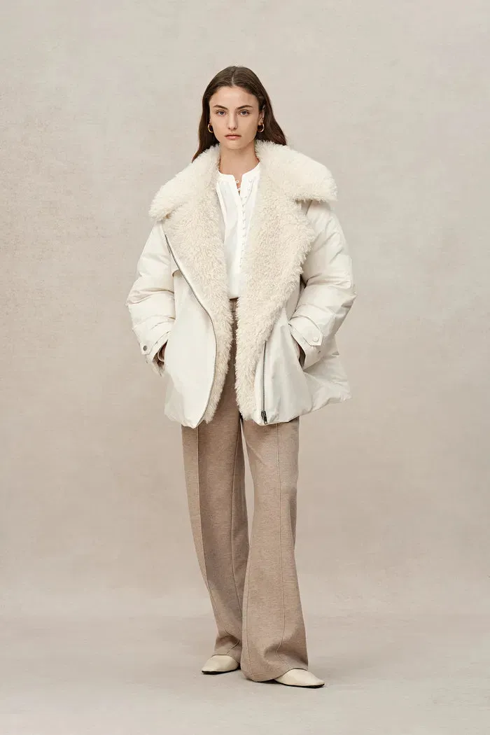 Kat White Water-Repellent Goose Down Fur Jacket in Cotton-like Fabric